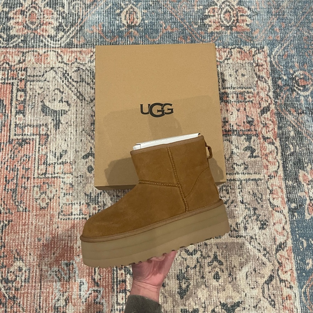 Classic Mini Platform Ugg